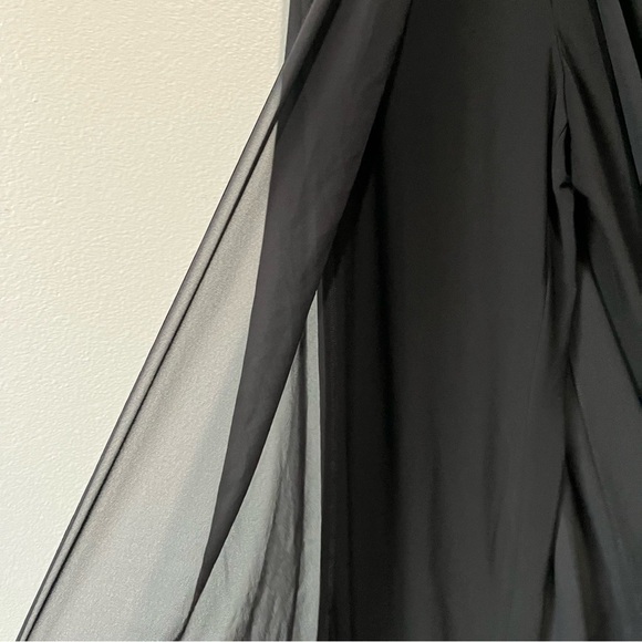 BEBE- Black Flowy Jumpsuit/Dress Size 6 - Picture 5 of 8